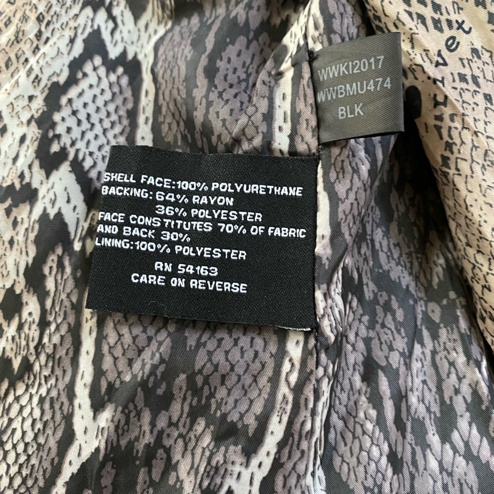 Black Rivet jacket - Picture 5 of 5